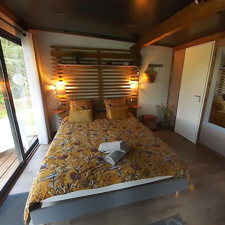 Camping Etang Du Camp Senergues Esterno foto