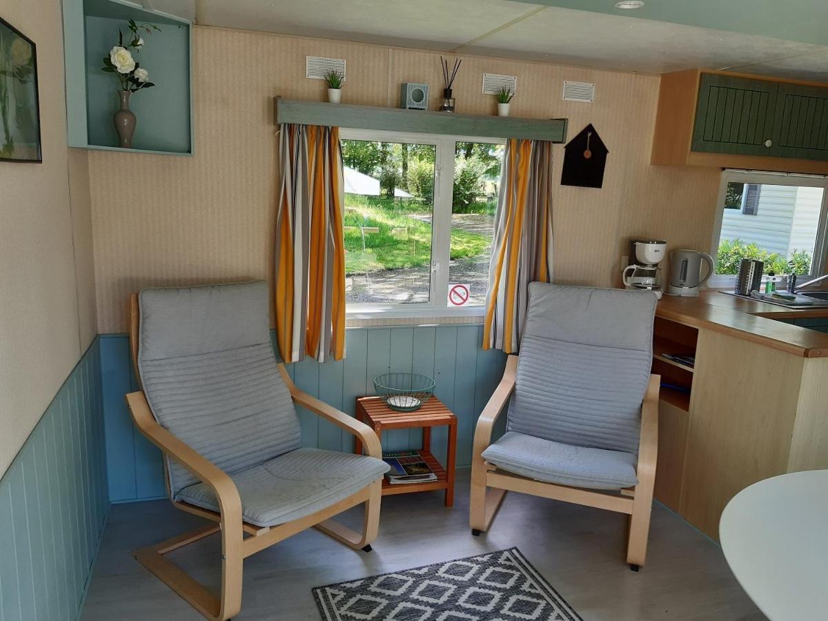Camping Etang Du Camp Senergues Esterno foto