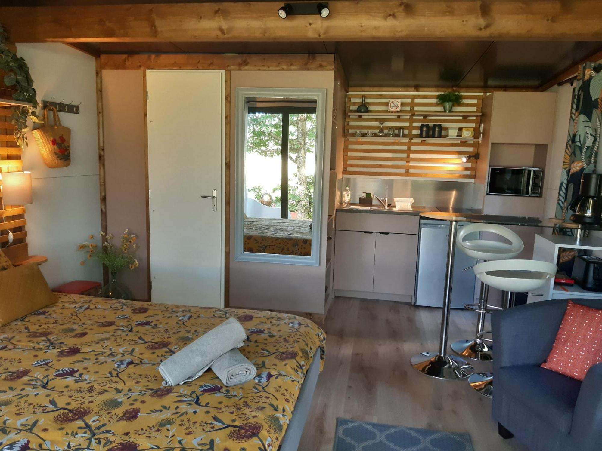 Camping Etang Du Camp Senergues Esterno foto